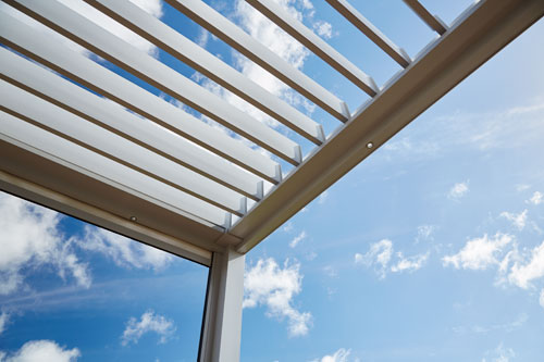 Bask louvre Roof can be opened or closed by a simple touch of the remote button